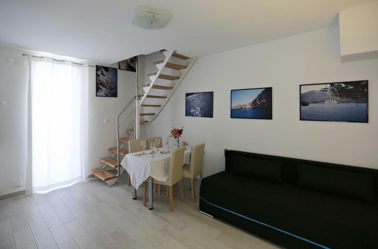 Tomas Art & Tomas Cave Apartment Split Exterior photo